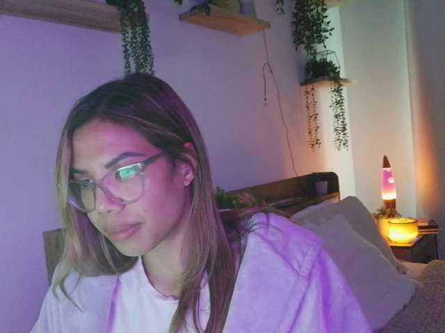 LunaCarmel809 live cam on BongaCams