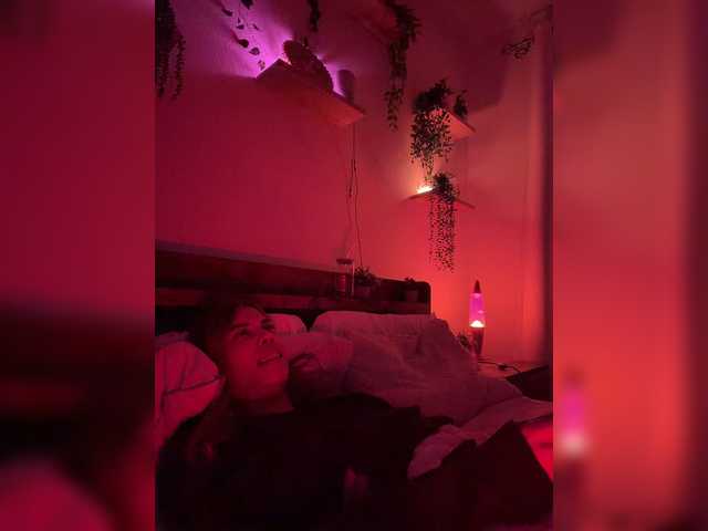 LunaCarmel809 live cam on BongaCams