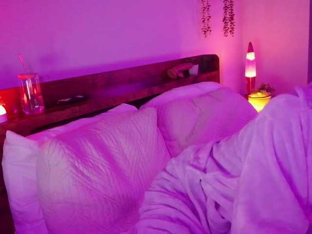 LunaCarmel809, en directo ahora en BongaCams