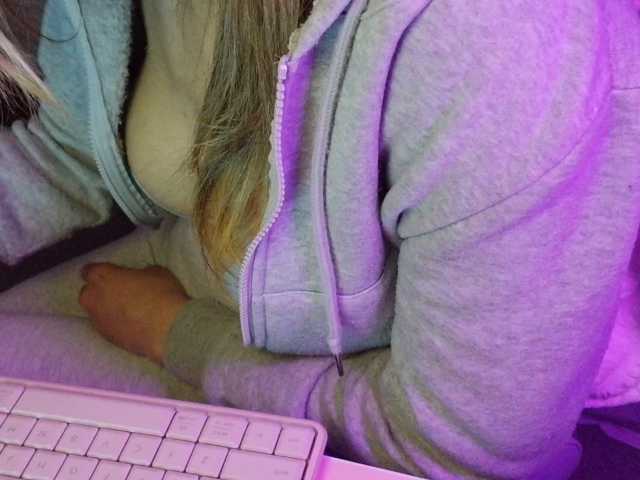 LunaCarmel809