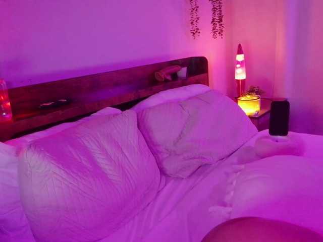 LunaCarmel809, en directo ahora en BongaCams