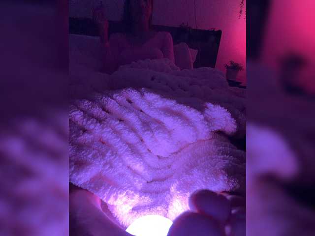 LunaCarmel809