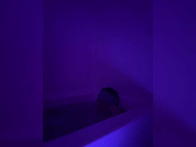LunaCarmel809