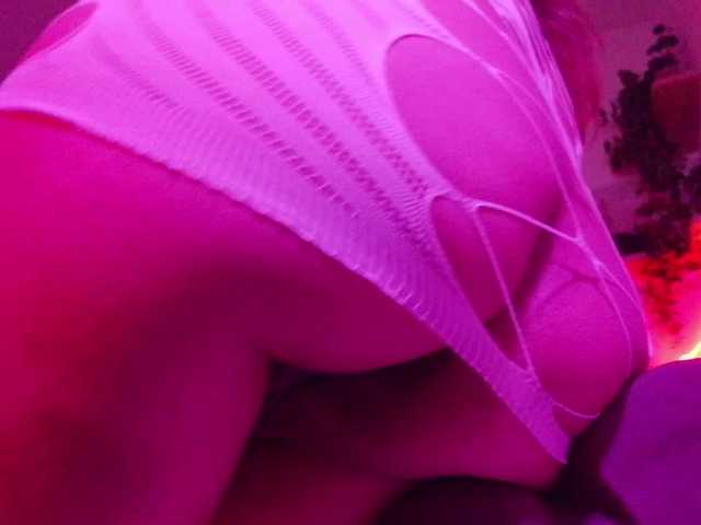 LunaCarmel809 live cam on BongaCams