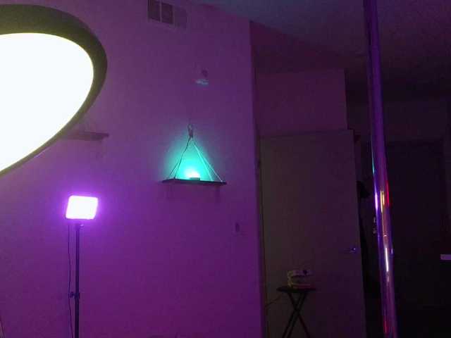 LunaCarmel809 live cam on BongaCams