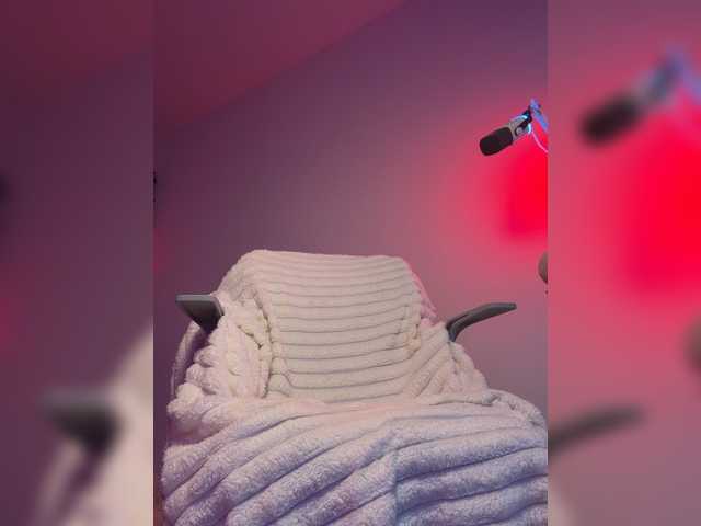 LunaCarmel809 live cam