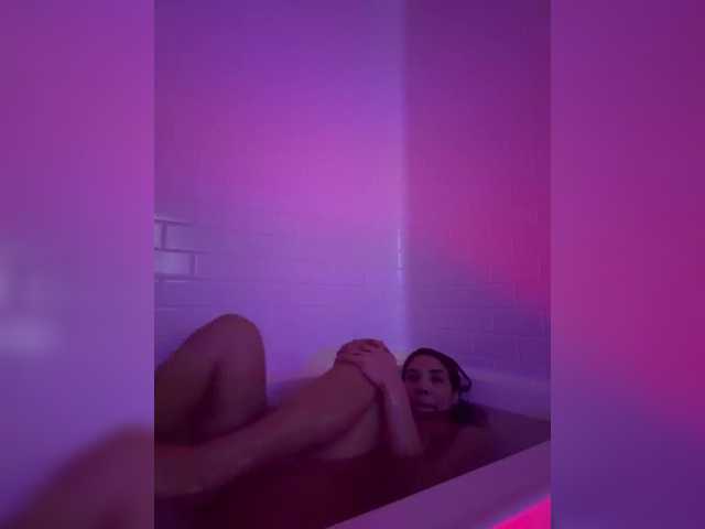 LunaCarmel809