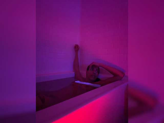 LunaCarmel809, en vivo ahora en BongaCams