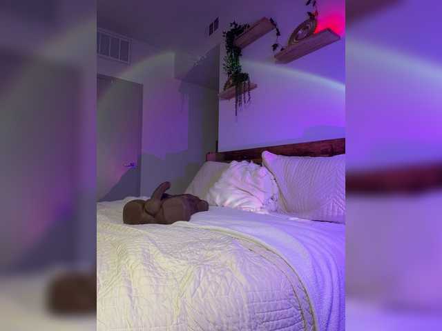 LunaCarmel809 live cam on BongaCams