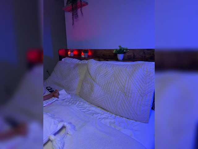 LunaCarmel809 live cam on BongaCams