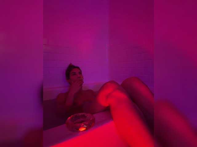 LunaCarmel809