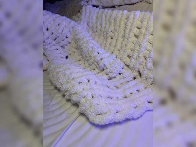 LunaCarmel809