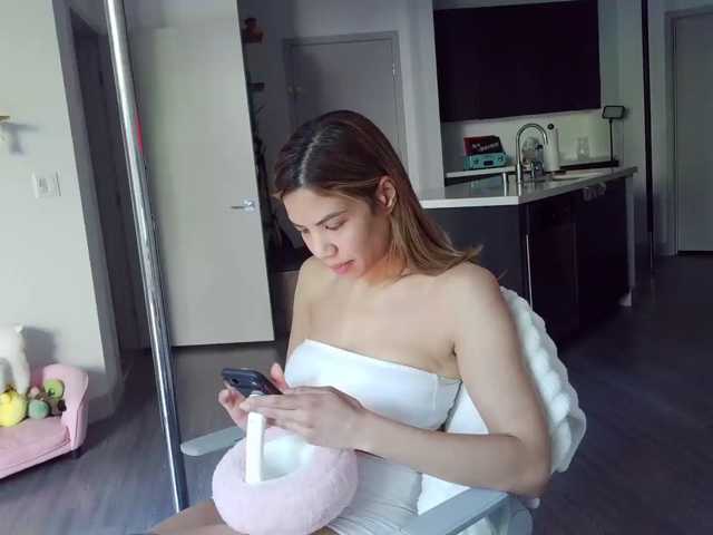 LunaCarmel809 live cam on BongaCams