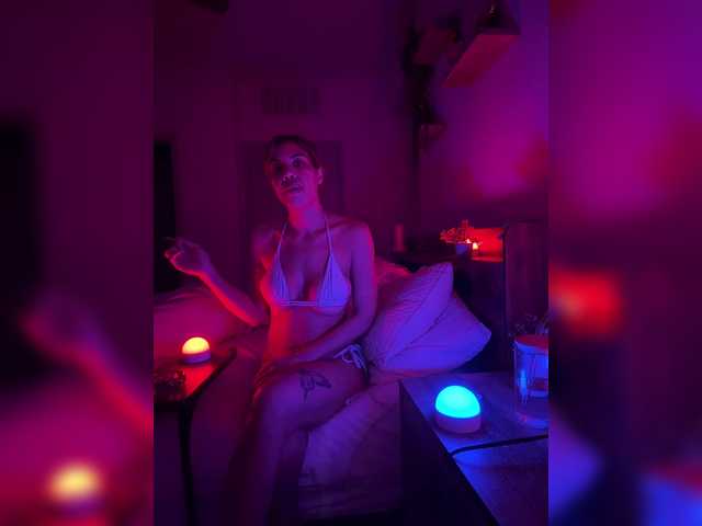 LunaCarmel809