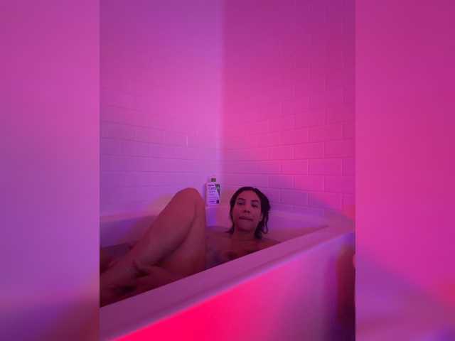 LunaCarmel809 live cam on BongaCams