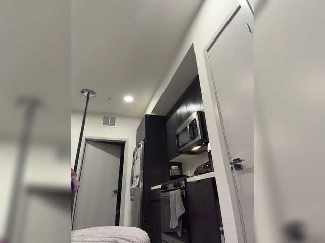 LunaCarmel809 live cam on BongaCams