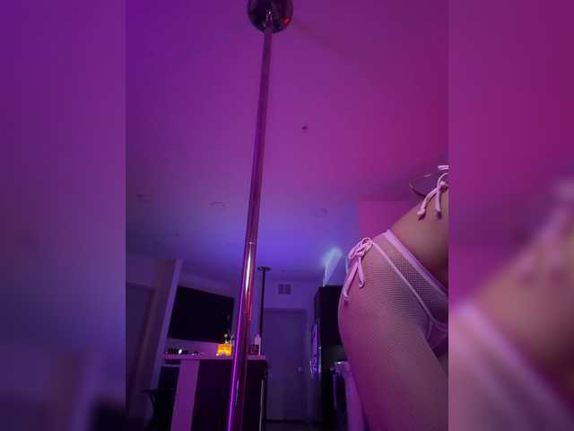 LunaCarmel809 live cam