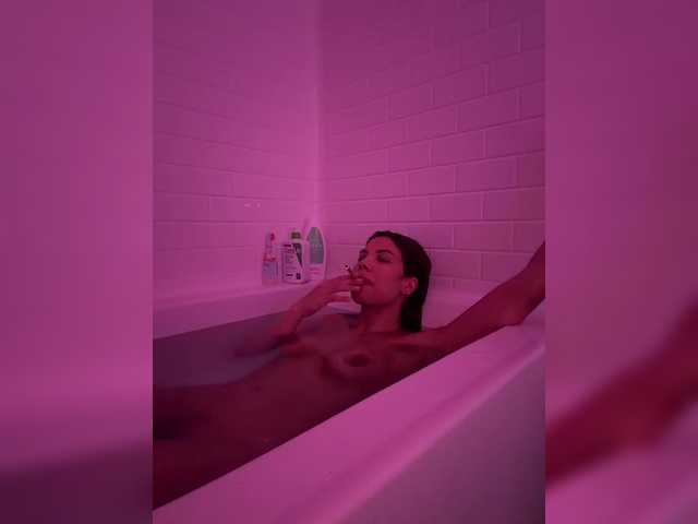 LunaCarmel809