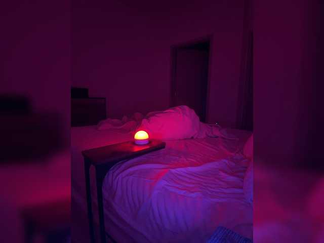 LunaCarmel809 live cam on BongaCams