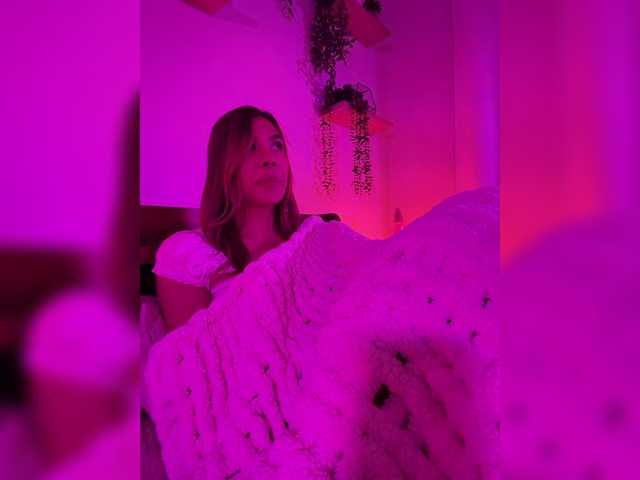 LunaCarmel809, en directo ahora en BongaCams