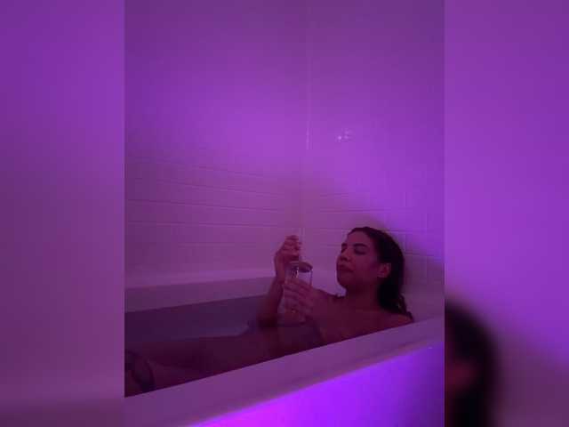 LunaCarmel809