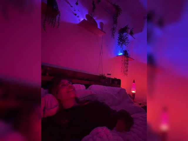 LunaCarmel809 live cam on BongaCams