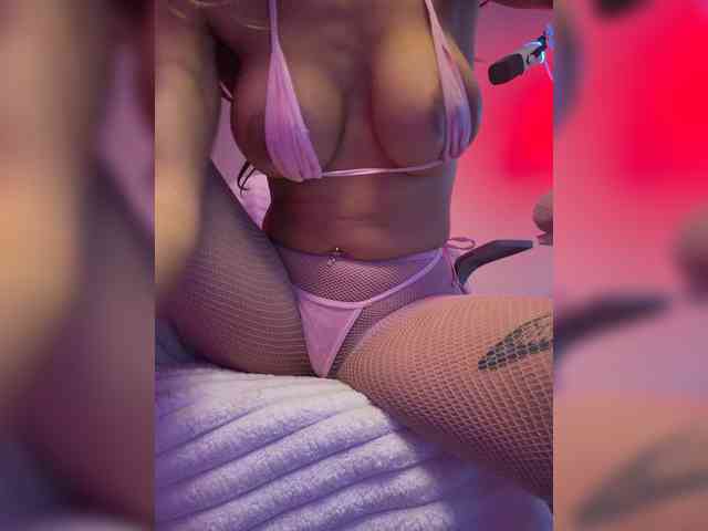 LunaCarmel809