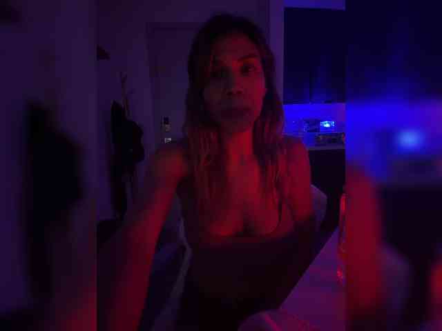 LunaCarmel809
