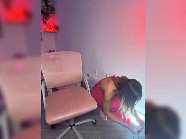 LunaCarmel809 webcam