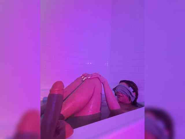 LunaCarmel809 Sex Cam Show