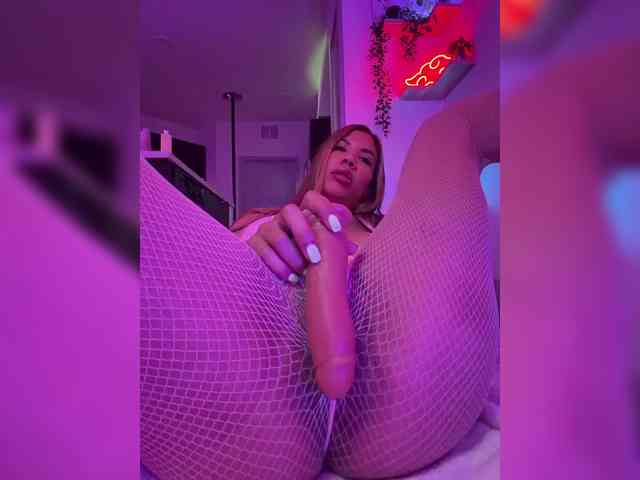 LunaCarmel809