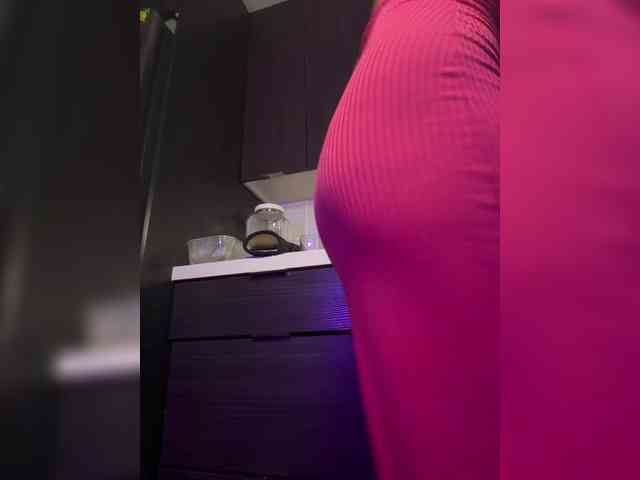LunaCarmel809 webcam
