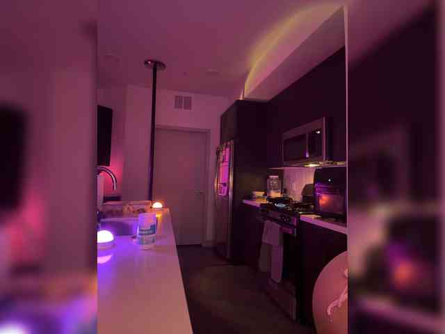 LunaCarmel809 webcam