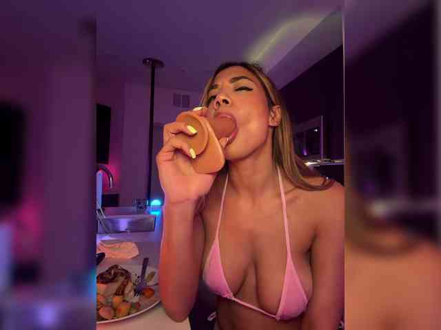 LunaCarmel809