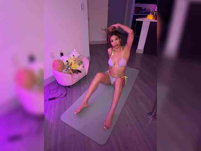 LunaCarmel809 webcam