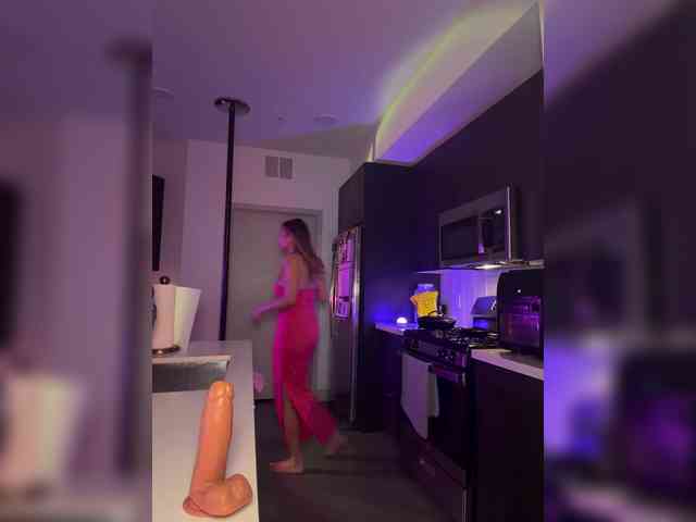 LunaCarmel809 webcam