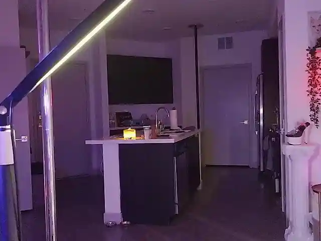 LunaCarmel809