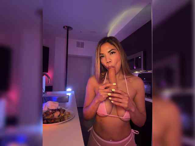 LunaCarmel809