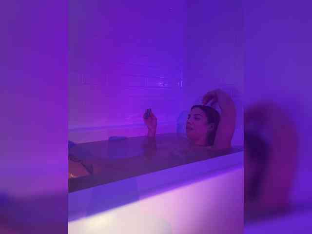 LunaCarmel809