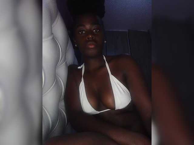 PetiteTemptress live cam on BongaCams