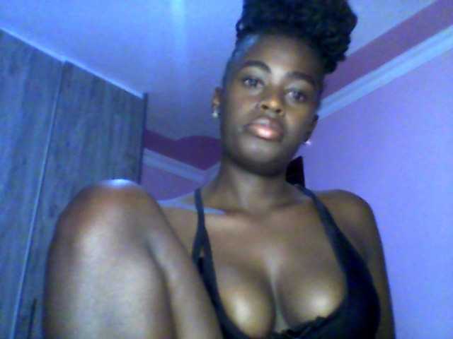 PetiteTemptress live cam on BongaCams