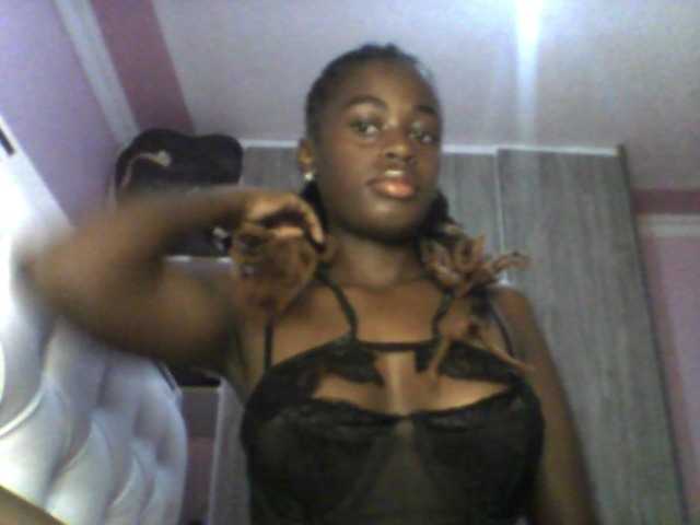 PetiteTemptress live cam on BongaCams