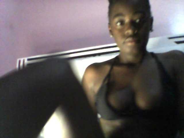 PetiteTemptress live cam on BongaCams