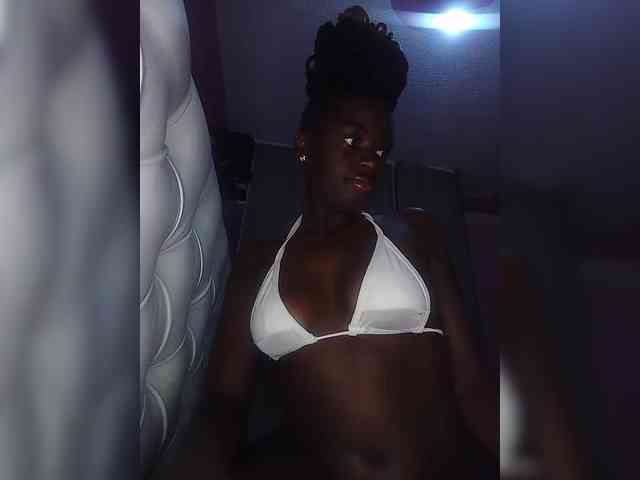 PetiteTemptress webcam