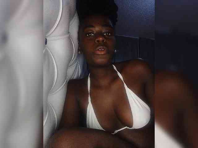 PetiteTemptress webcam