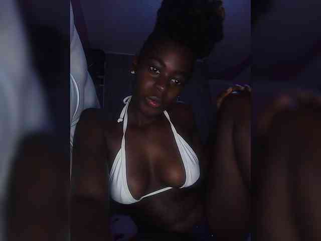 PetiteTemptress webcam