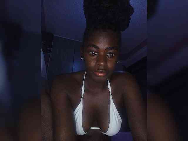 PetiteTemptress webcam