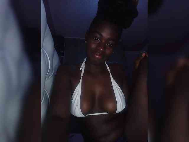 PetiteTemptress webcam