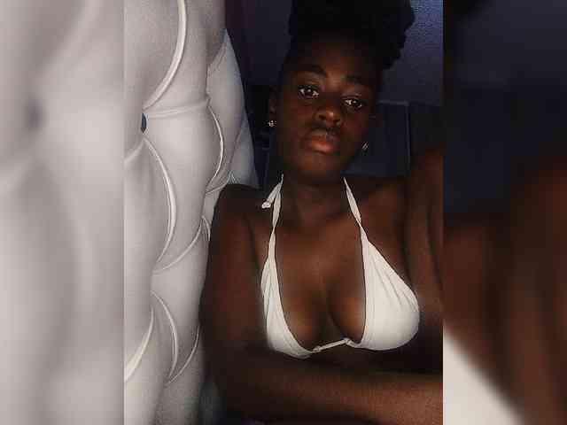 PetiteTemptress webcam