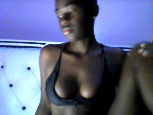 PetiteTemptress webcam